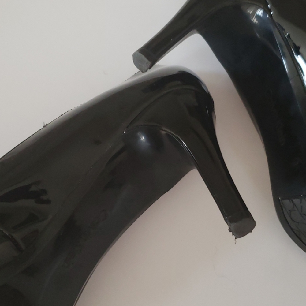 Shoes - Picture 4 of 8